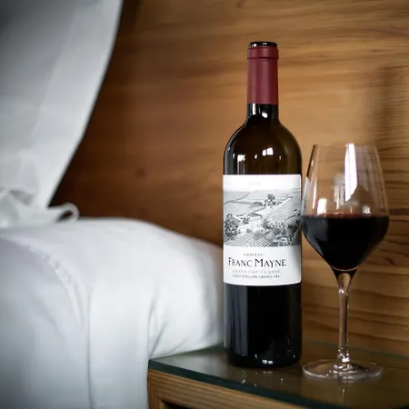 לינה וארוחת בוקר Le Relais De Franc Mayne Emilion 4*